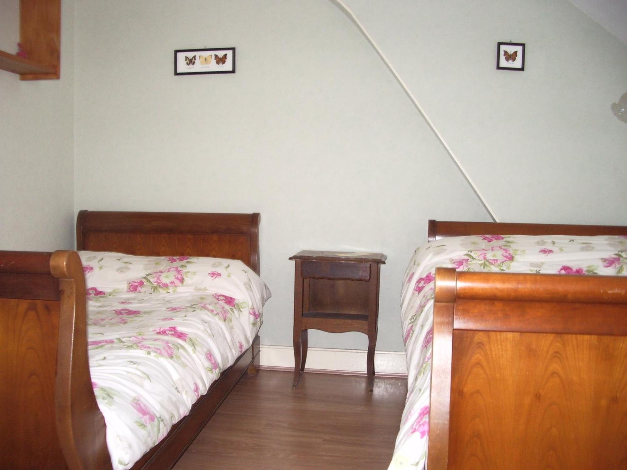 Bed and Breakfast Les Glycines Plaimpied-Givaudins Esterno foto