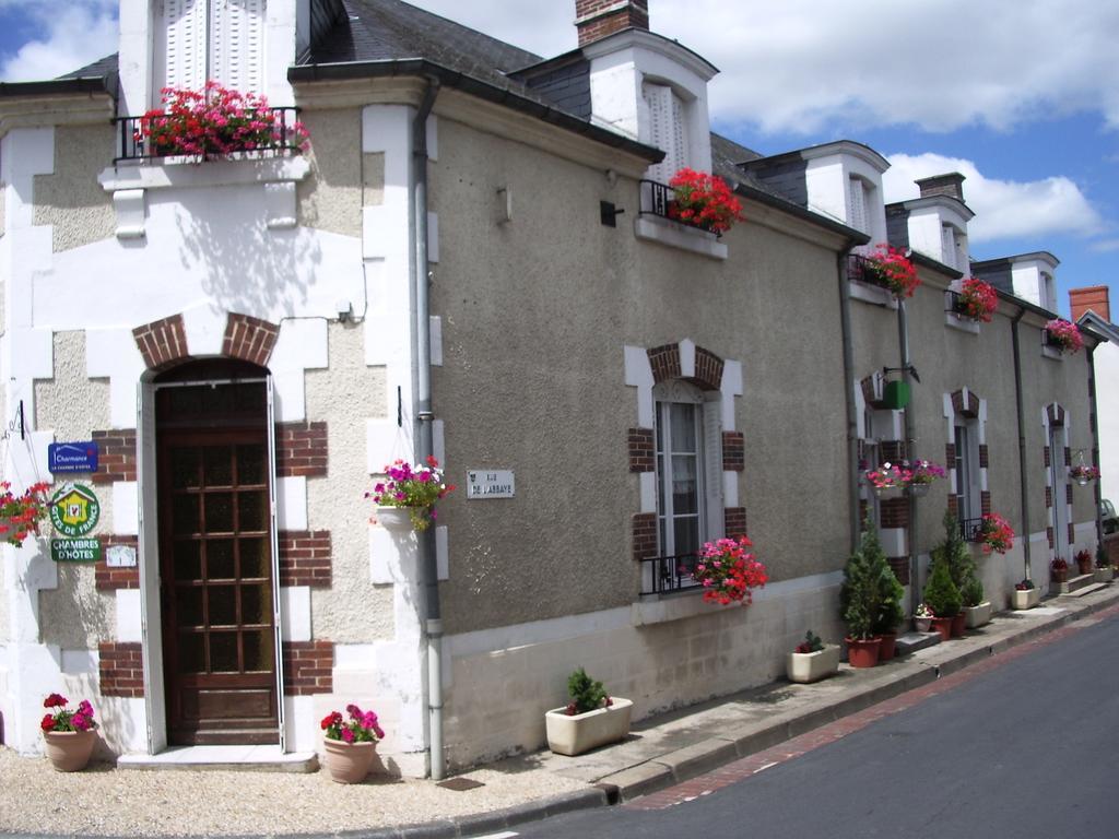 Bed and Breakfast Les Glycines Plaimpied-Givaudins Esterno foto