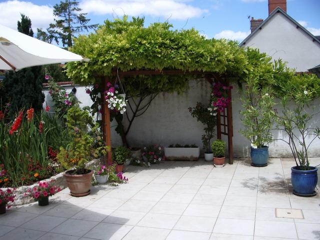 Bed and Breakfast Les Glycines Plaimpied-Givaudins Esterno foto