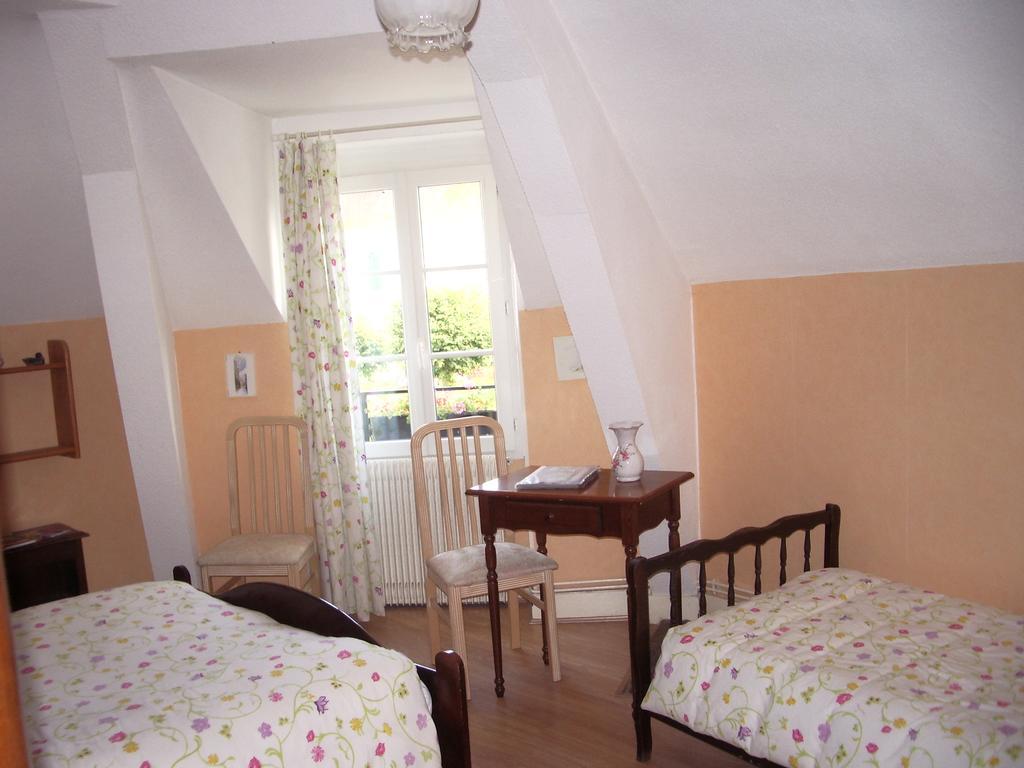 Bed and Breakfast Les Glycines Plaimpied-Givaudins Esterno foto